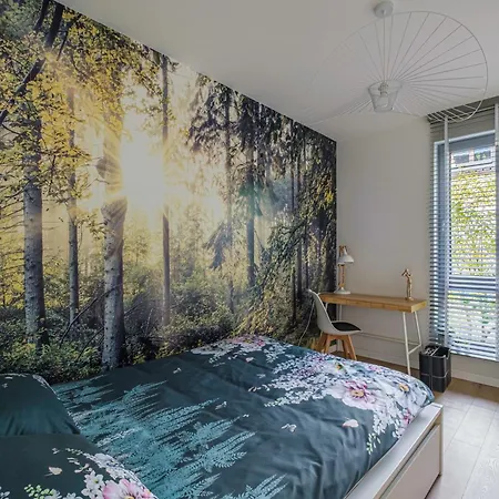 Amber Glow By - 3 Bedrooms, Parking *