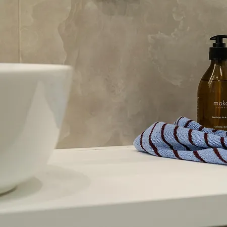 Amber Glow By - 3 Bedrooms, Parking *