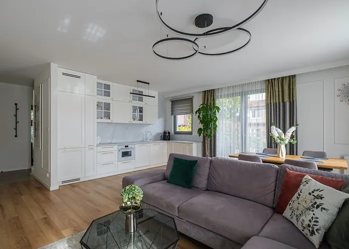 Apartman Amber Glow By - 3 Bedrooms, Parking *