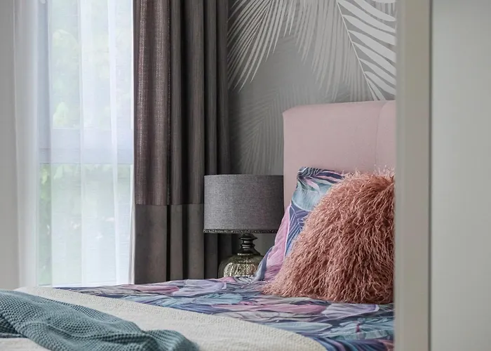 Amber Glow By - 3 Bedrooms, Parking Apartman *